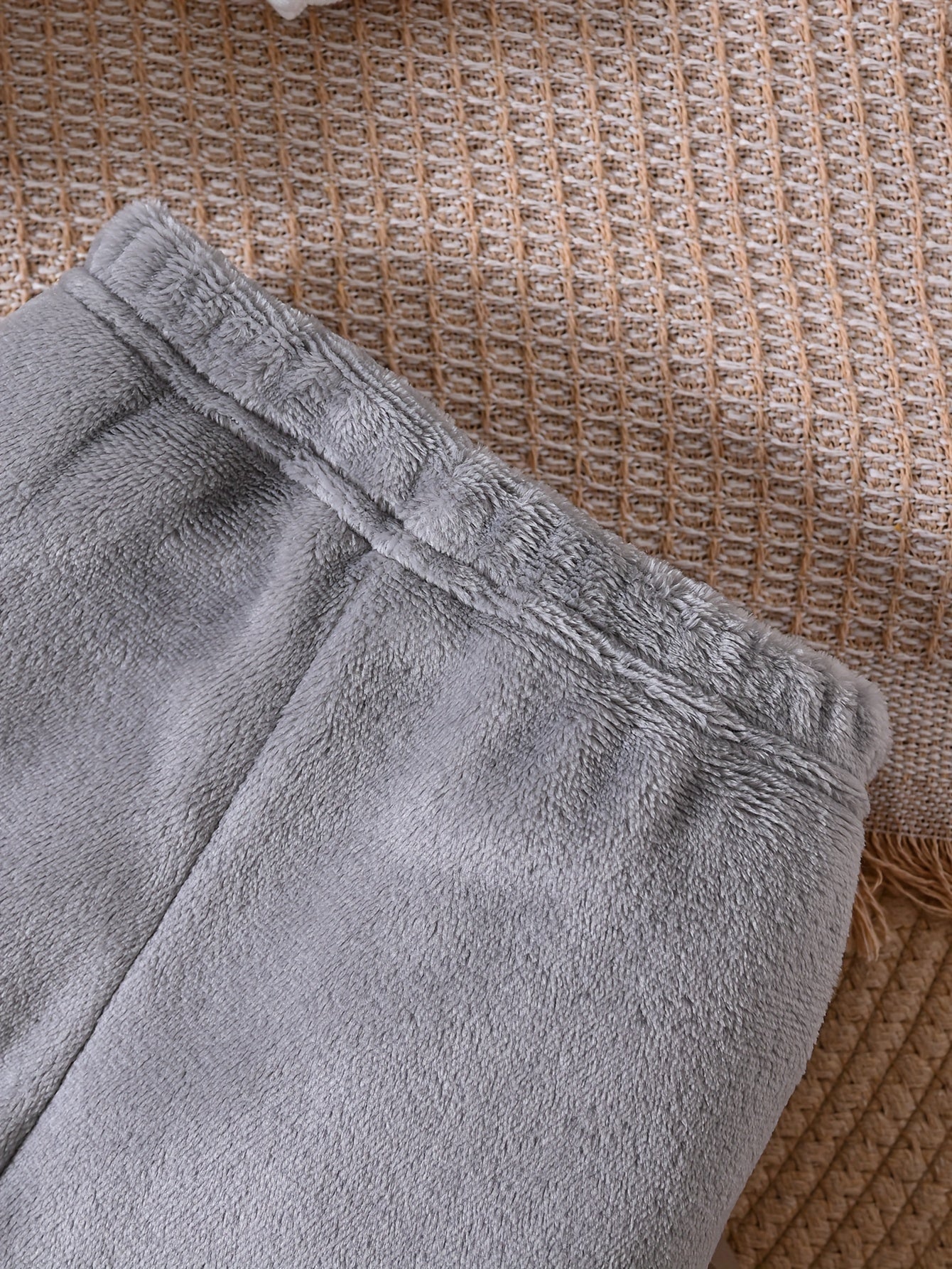 Conjunto de Moletom com Estampa Elefante 2 peças - Malha Macia para Calor no Inverno, Suéter Confortável Gola Redonda e Kalça Jogger Elástica na Cintura, Ótimos Recortes em Forma ele Fofinho & Coraçãoção Roupão Casual até 12 Meses, 12 meses. (Lavagem à Mã) Presente Ideal Para Chuveiro Texturizado Canelado Extra Quente Camiseta De Longo Comprimento E Bermuda A Condizer Tecido Nao-Elastic Design Divertirdo Do Pequeno Animal Perfeito Pro Outono/Inte Verde