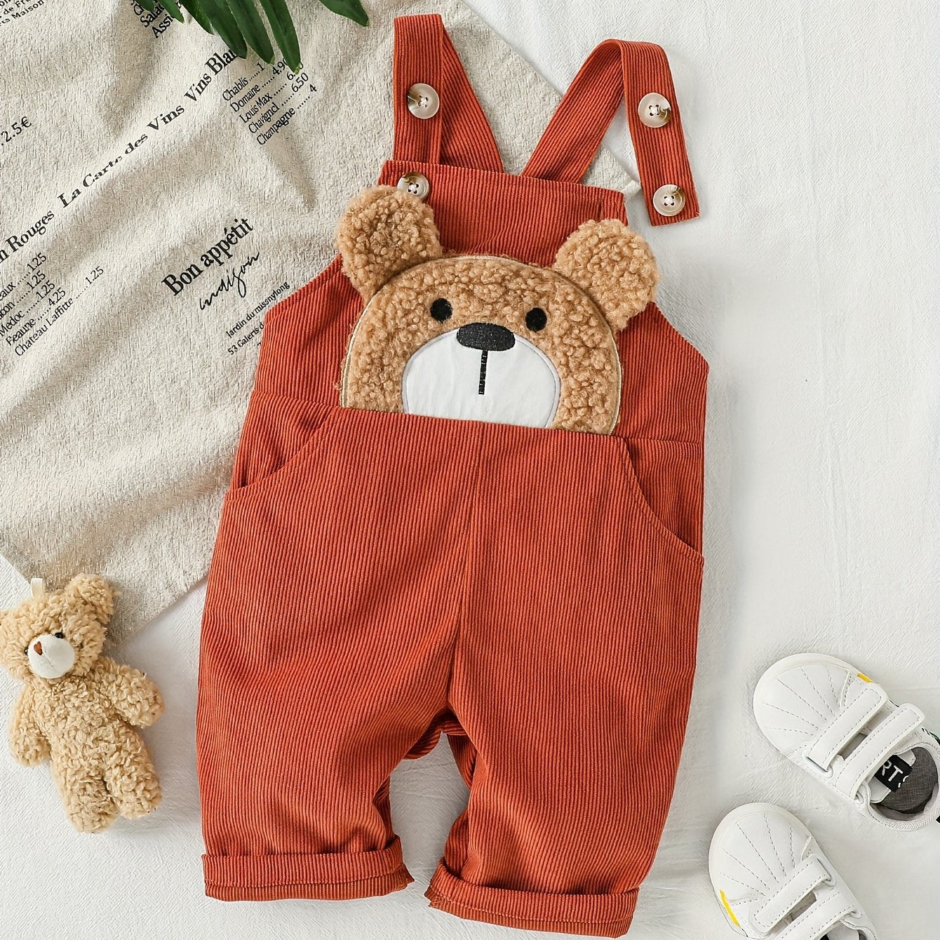 Macacão Ursinho de Veludo: Conforto e Carinho para o Frio