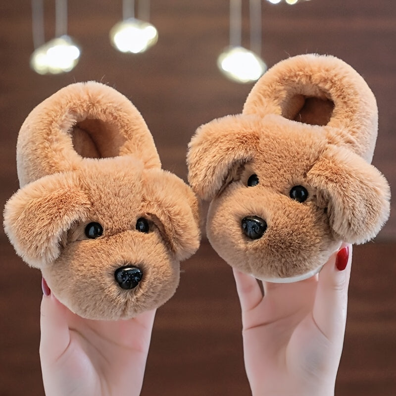 Descubra as Pantufas Antiderrapantes de Cachorrinho para Crianças da Toosly, ideais para manter os pés aquecidos e seguros no inverno.