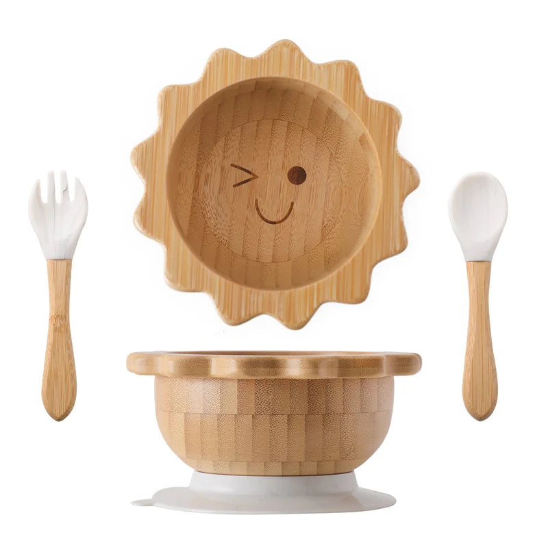 Conjunto de Talheres Infantil de Madeira da Toosly. Seguro, prático e divertido para a alimentação do seu bebê. Compre agora!