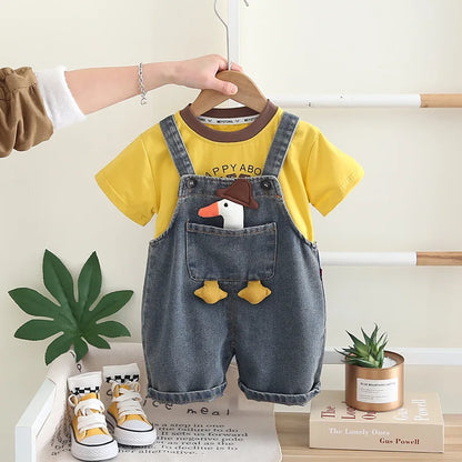 Descubra o Conjunto Infantil Patinho: Camisa + Macacão, da Toosly. Conforto, estilo e segurança para os pequenos exploradores.