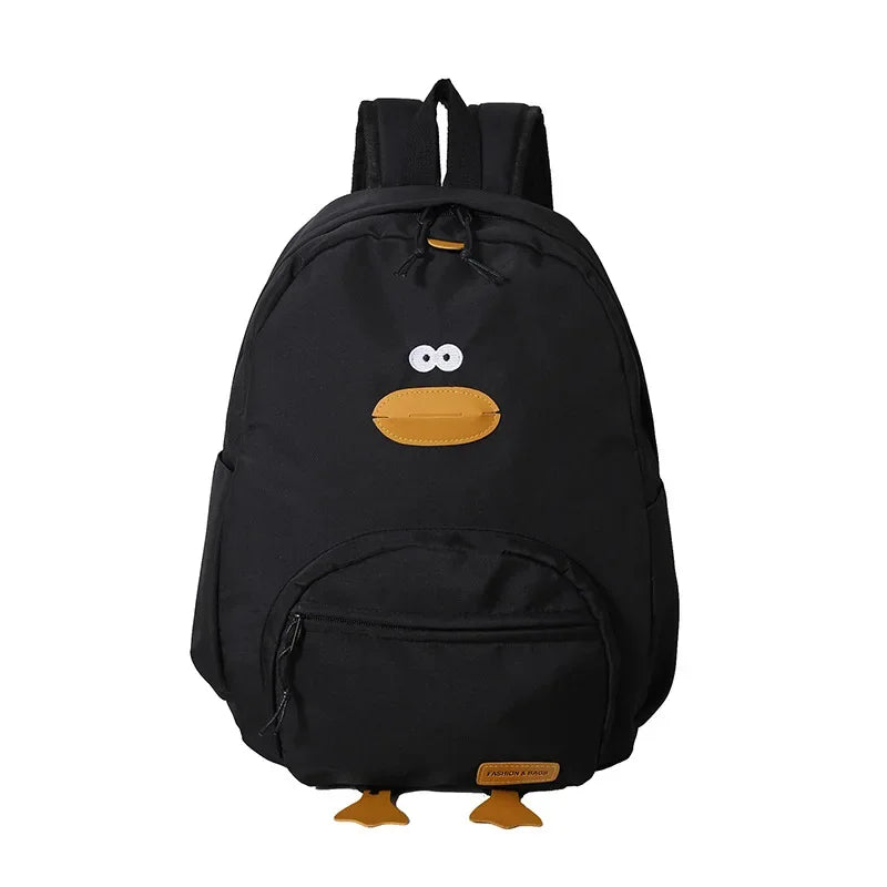 Descubra a Mochila Infantil Patinho da Toosly: perfeita para aventuras seguras e cheias de diversão. Compre já!