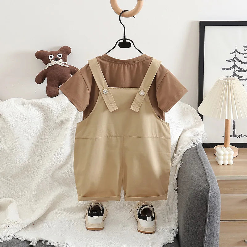 Descubra o conjunto infantil com estampa de leão da Toosly. Conforto e diversão para crianças de 1 a 5 anos. Toosly: carinho em cada detalhe.