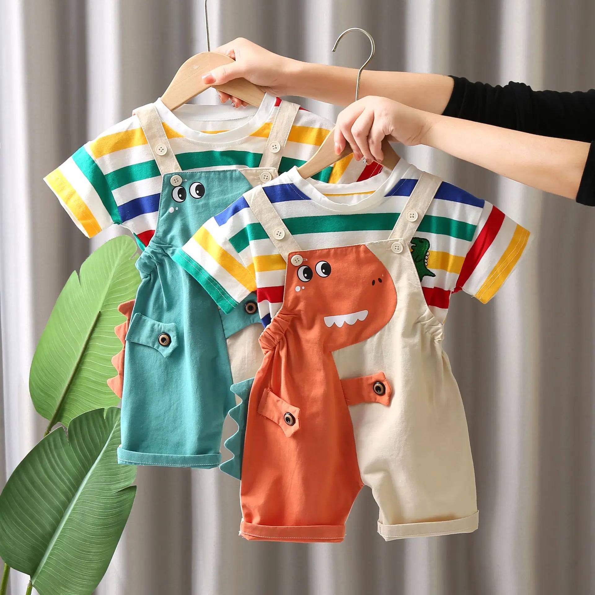 Toosly moda infantil meninos colorido listrado algodão manga curta/dinossauro dos desenhos animados verão 2025 macacão conjunto de duas peças 1