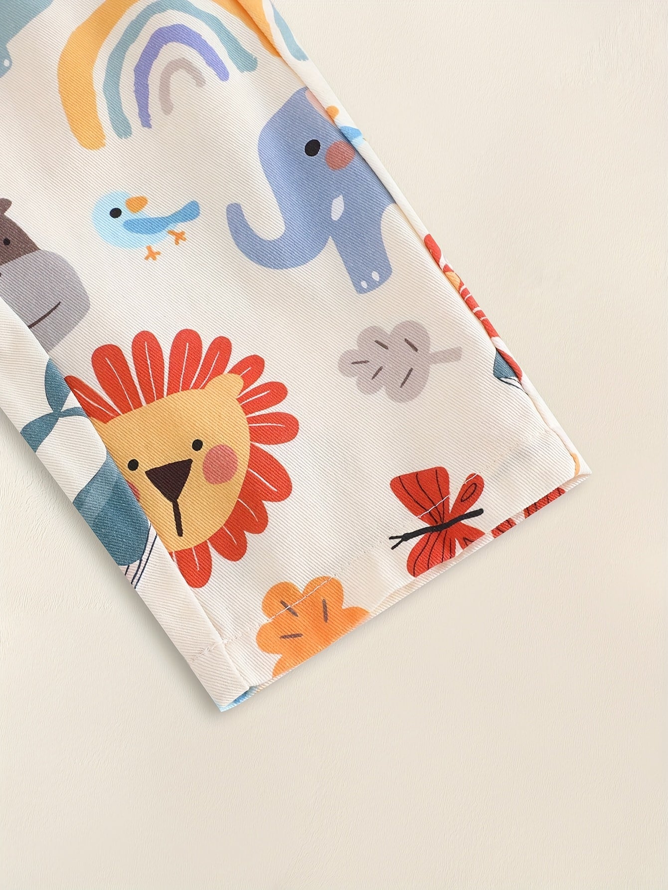 Macacão de Verão Casual para Meninos com Estampado Floral e Detalhes de Botões - Tecido Leve e Respirável, Manga Curta, Corte Normal, Design Divertido de Animais e Arco-Íris, para Exterior, Perfeito para Atividades ao Ar Livre, Roupa de Menino